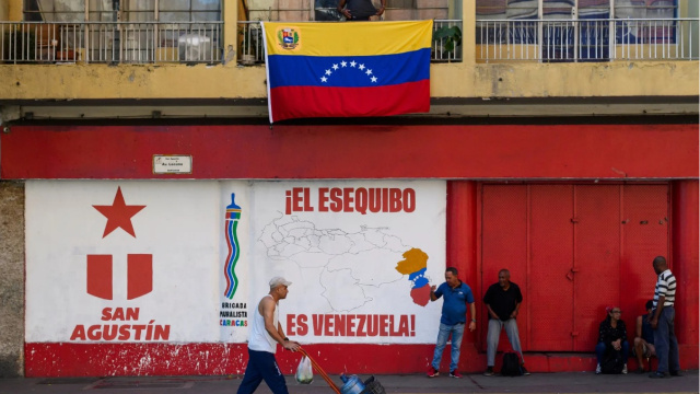 ABD'den Venezuela'daki vatandaşlarına